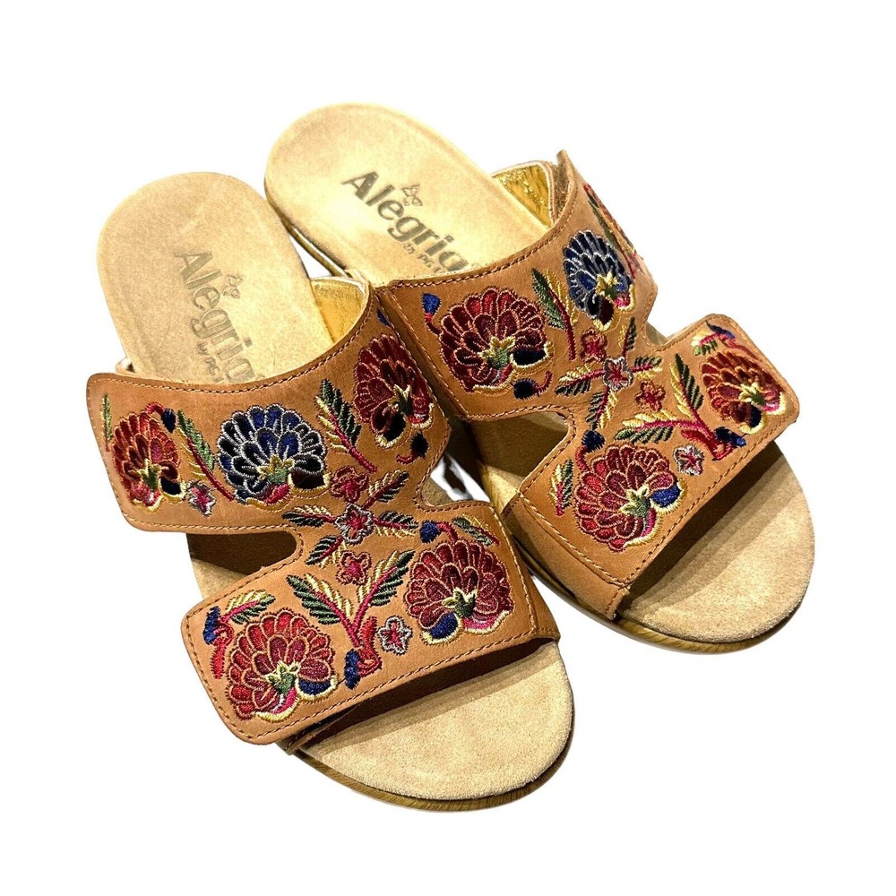 Alegria Linn Wedge Sandal Cognac Needles and Pins EUC SIZE 6 Worn Once!